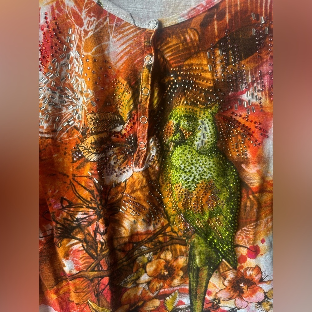 Colorful Parrot Print Women's Top - Picture 5 of 5
